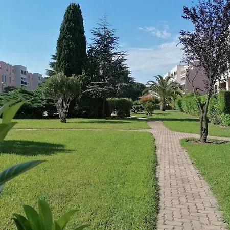 Appartement Le Rio A Mandelieu-La Napoule Apartment *